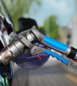 Flüssiggas-Zapfsäule einer LPG-Tankstelle (C) Shutterstock, Arjma