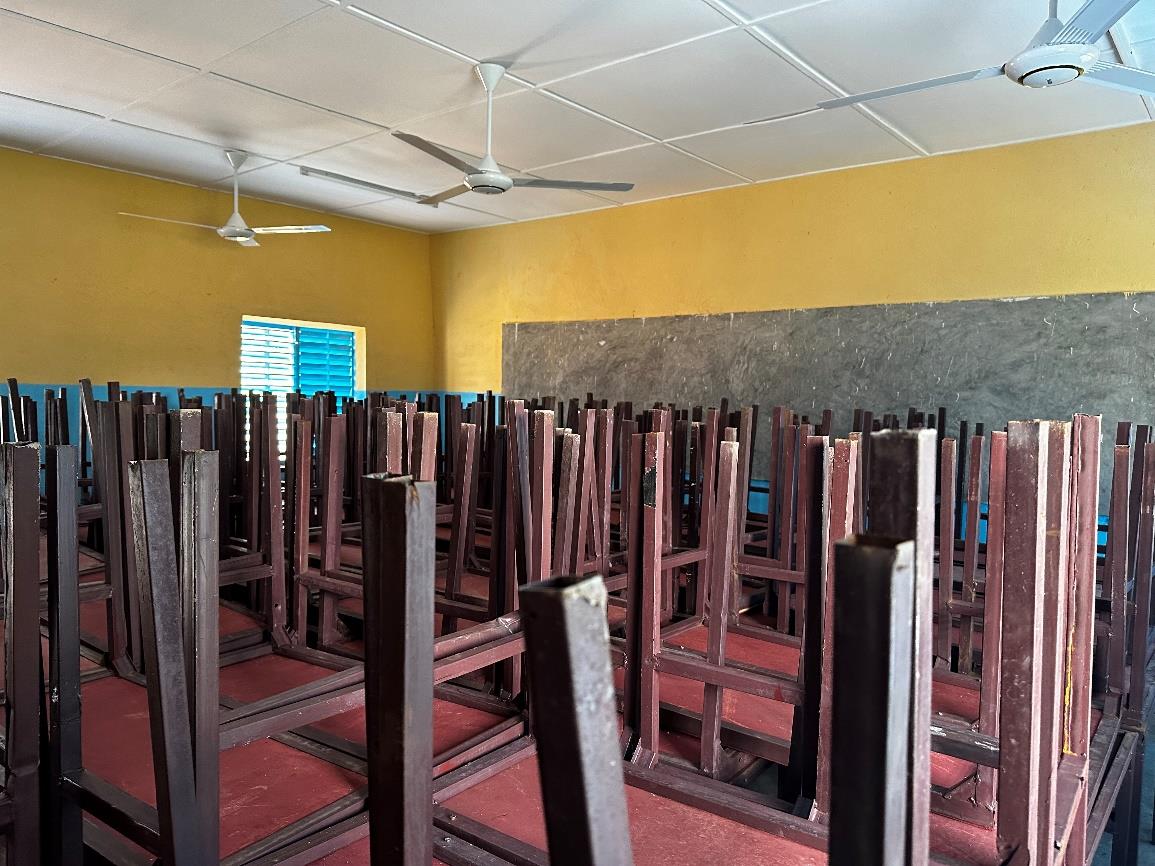 Projekt Nanoro | Möblierung | Bethel High School in Burkina Faso